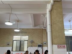 -阿阳牛腩腌面店