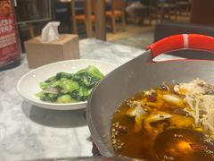 -渝信川菜 · 川味家常菜(财富购物中心店)