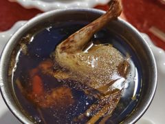 乳鸽汤-一路飘香面馆