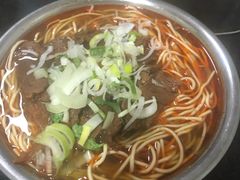 -薛记襄阳香辣牛肉面(平安路店)