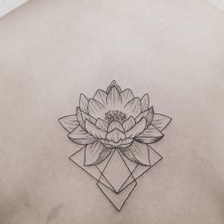 -周忆刺青原创设计定制