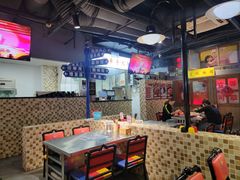 -马路牙子烧烤音乐酒馆(望京店)