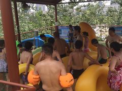 -阿酋湾水上乐园