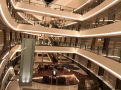 -上海滴水湖皇冠假日酒店