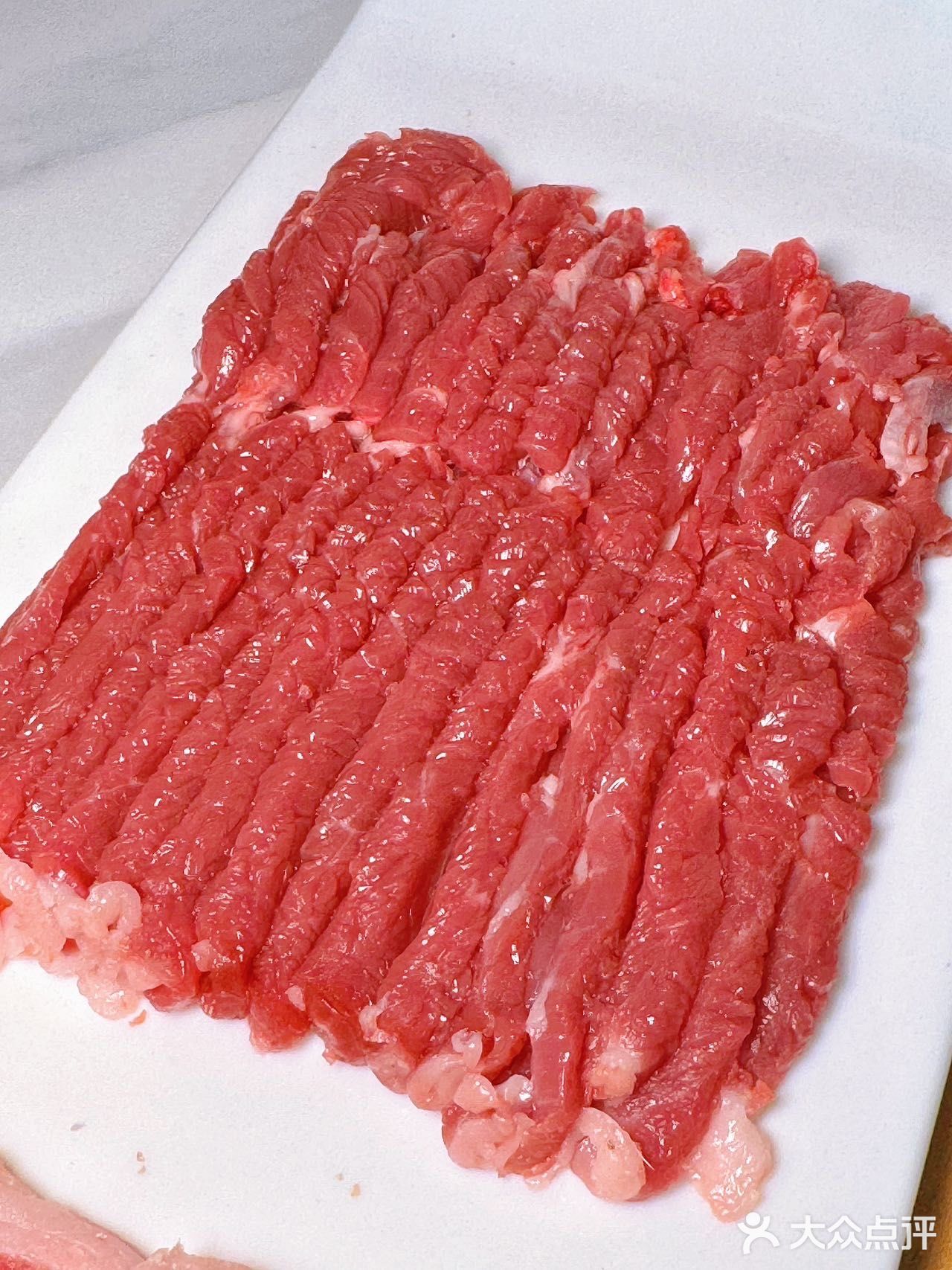 麻酱+韭菜花，也就只有老北京涮肉才有的吧！