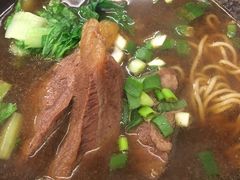 -尊品原汁牛肉面