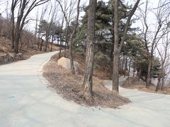 西线下山路-封龙山风景区