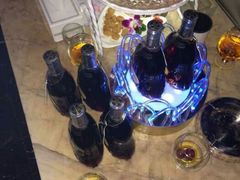 android_upload_pic-菲芘金座酒吧