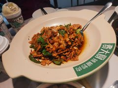 -费大厨辣椒炒肉(黄兴中心广场店)