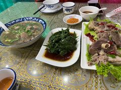 -穆豪麦蒸碗羊羔肉