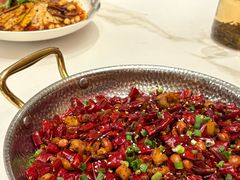 -万重锦·人文川菜馆(骡马市店)