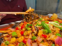 蒜香烤鱼-鸣记脆皮烤鱼(岐山路店)