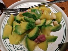 -云海肴·汽锅鸡·云南菜(天山百盛优客店)