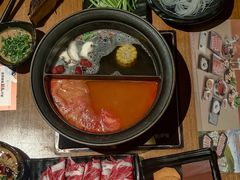 -呷哺呷哺(星光天地店)