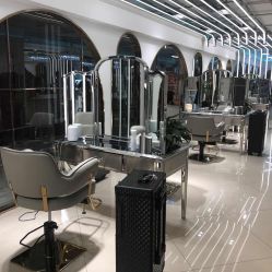 -BULB STUDIO 巴柏明星发型工作室