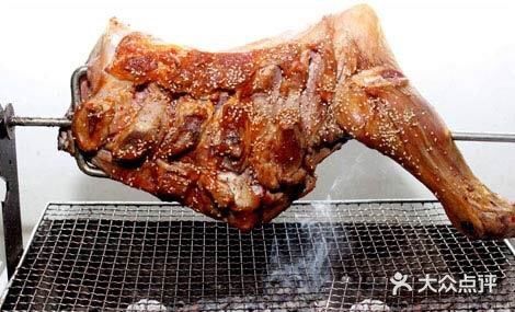 铁木真碳烤羊腿