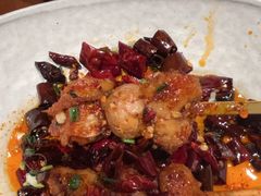 -包整·丝娃娃(一览甲秀楼风景店)