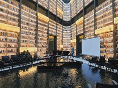 -上海虹桥中心爱琴海亚朵S酒店