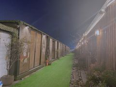 -冰冰龙虾·江湖菜·花园江景餐厅