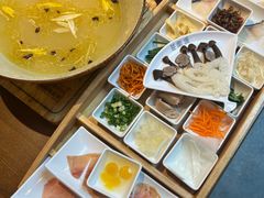 -芸南道·过桥米线(昆明老街旗舰店)