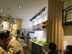 大堂-吉祥馄饨(虹桥火车站店)