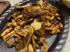 -半山腰·云南菜(侨福芳草地店)