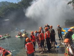 -仙人谷漂流景区