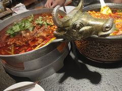 -万重锦·人文川菜馆(骡马市店)