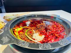 -卤校长老火锅(杨家坪直营店)