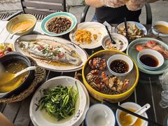 -七的湖·晚芳亭·阳澄湖农家菜·大闸蟹(莲花岛店)
