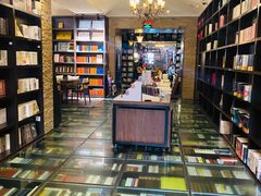 店内环境-钟书阁(松江泰晤士小镇店)