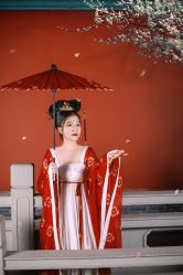 点击看大图 -盘子女人坊古装写真摄影(南京总店)