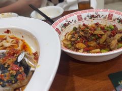 -湖南人家湘菜馆(镇江路店)