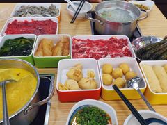 -杨老板·海鲜集市火锅·鲜切牛肉(中防万宝店)