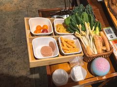 -花菇朵·云山雀 ll 野生菌锅·野果酸汤·精品滇菜(万柳店)