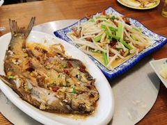 毛草根炒肉丝-老味道1992(武当山店)