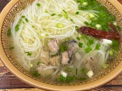 -正宗李家土鸡米线店