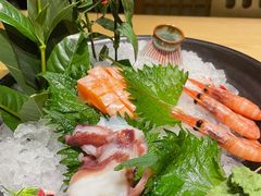 -枝魯枝魯自助料理