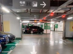 -静安大融城·停车场