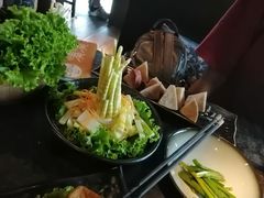 -湊湊火锅·茶憩(新中关购物中心店)