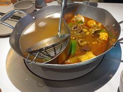 -左庭右院鲜牛肉火锅(金山万达店)