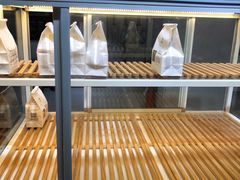 面包甜点陈列柜-三个叔叔手工吐司(宇雷路店)