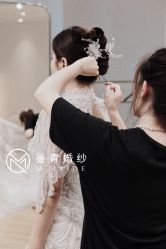 -曼青婚纱礼服馆