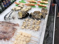 -六合夜市