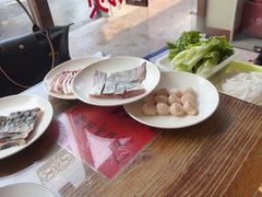 -正能量脆肉鲩火锅