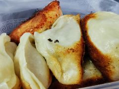 -黄阿姨锅贴大王(万航渡路店)