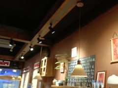 -巴卤社老火锅(财富店)