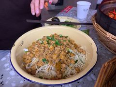 -鹤江桥·红油牛肉粉(SKP店)