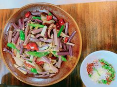 蕨菜炒腊肉-和福餐馆(西江古街店)