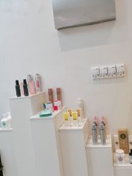 -梳蕾娜 HAIR SALON